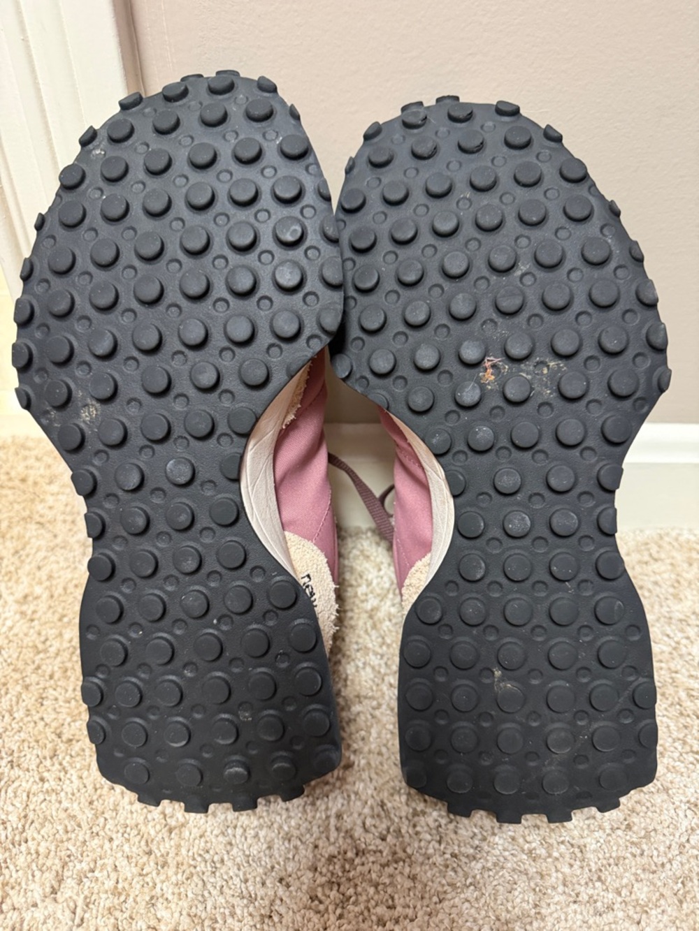 New Balance 327 Women’s Pink Suede & Mesh Sneakers - Picture 11 of 11